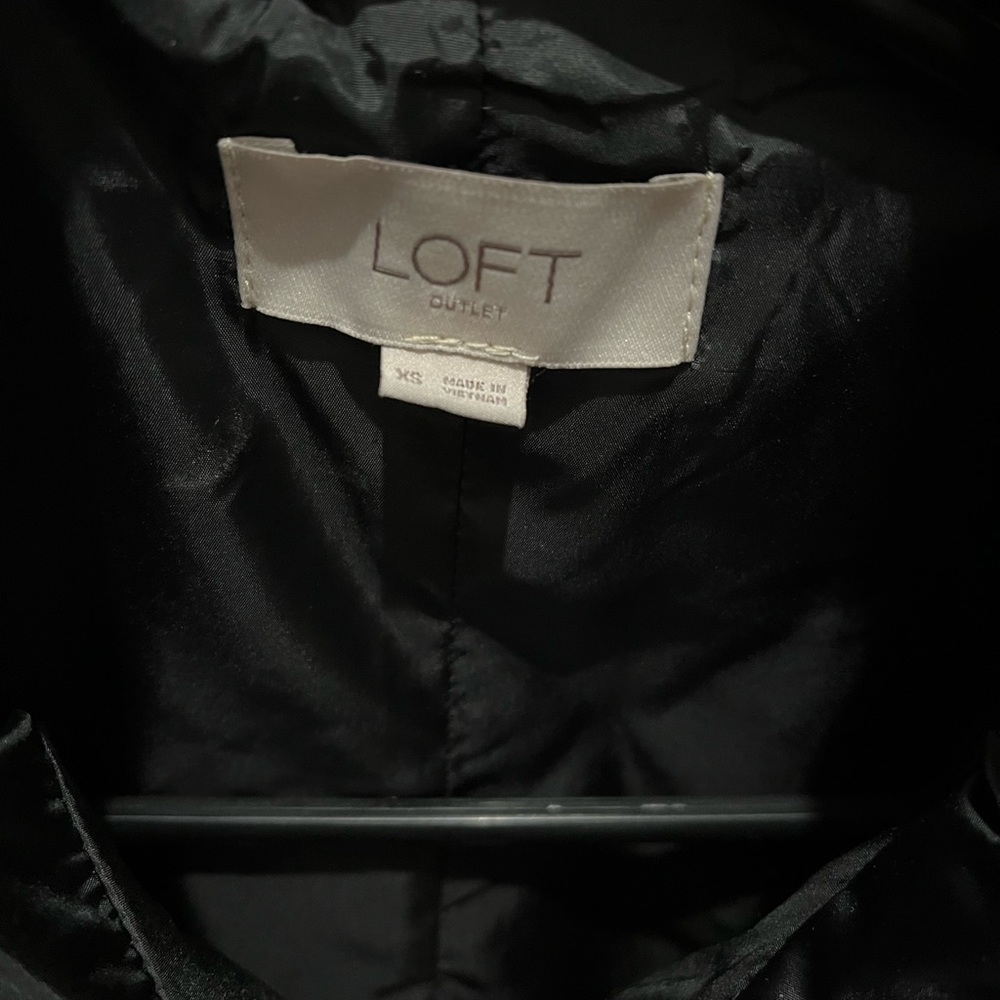 Black vest - Picture 3 of 3